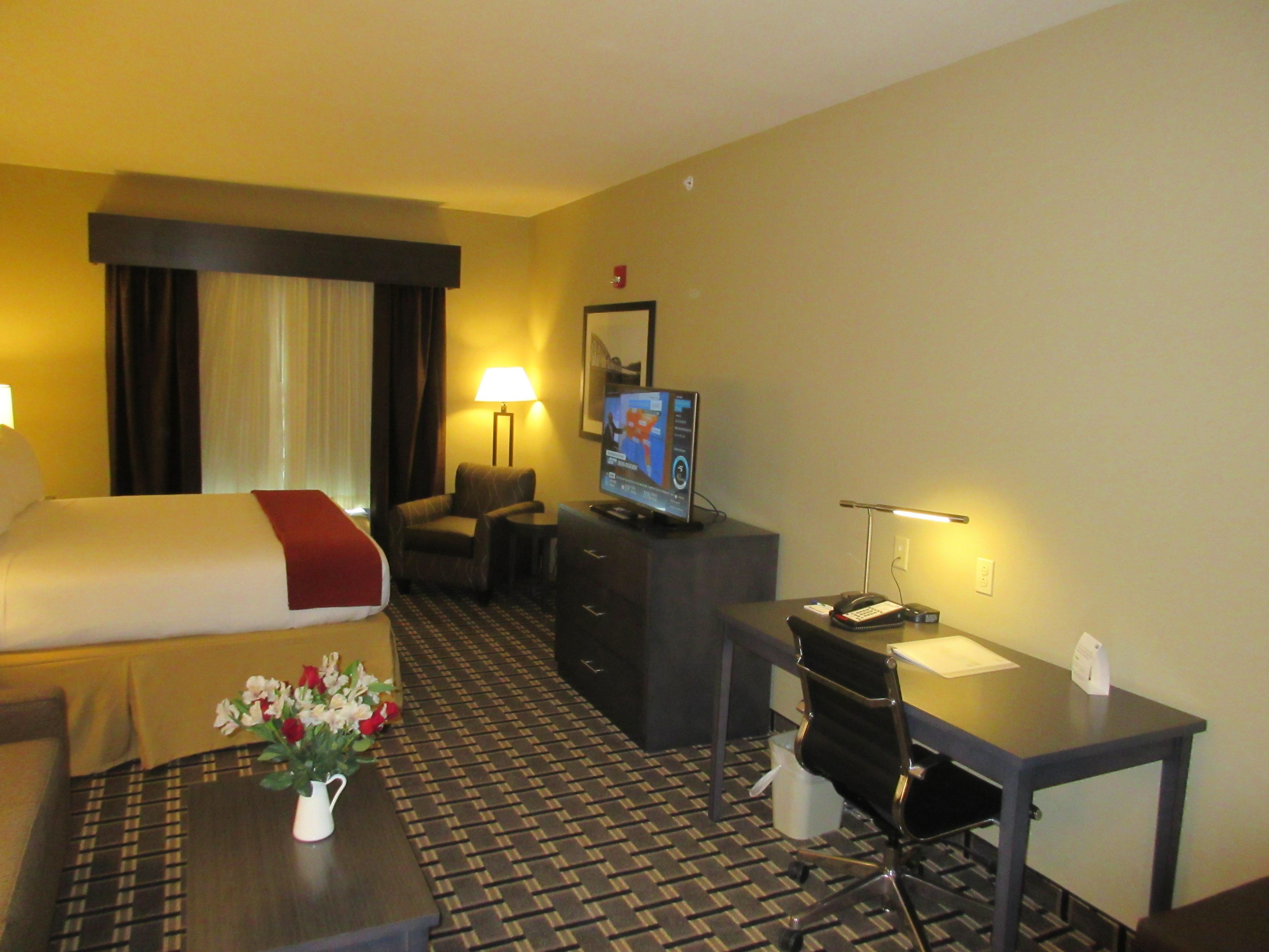 Holiday Inn Express & Suites Butler By Ihg Esterno foto