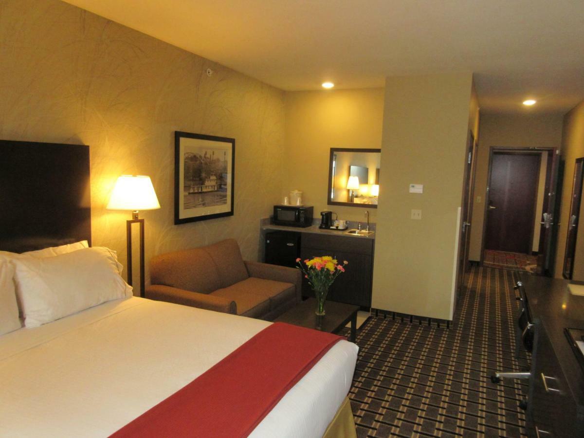 Holiday Inn Express & Suites Butler By Ihg Esterno foto